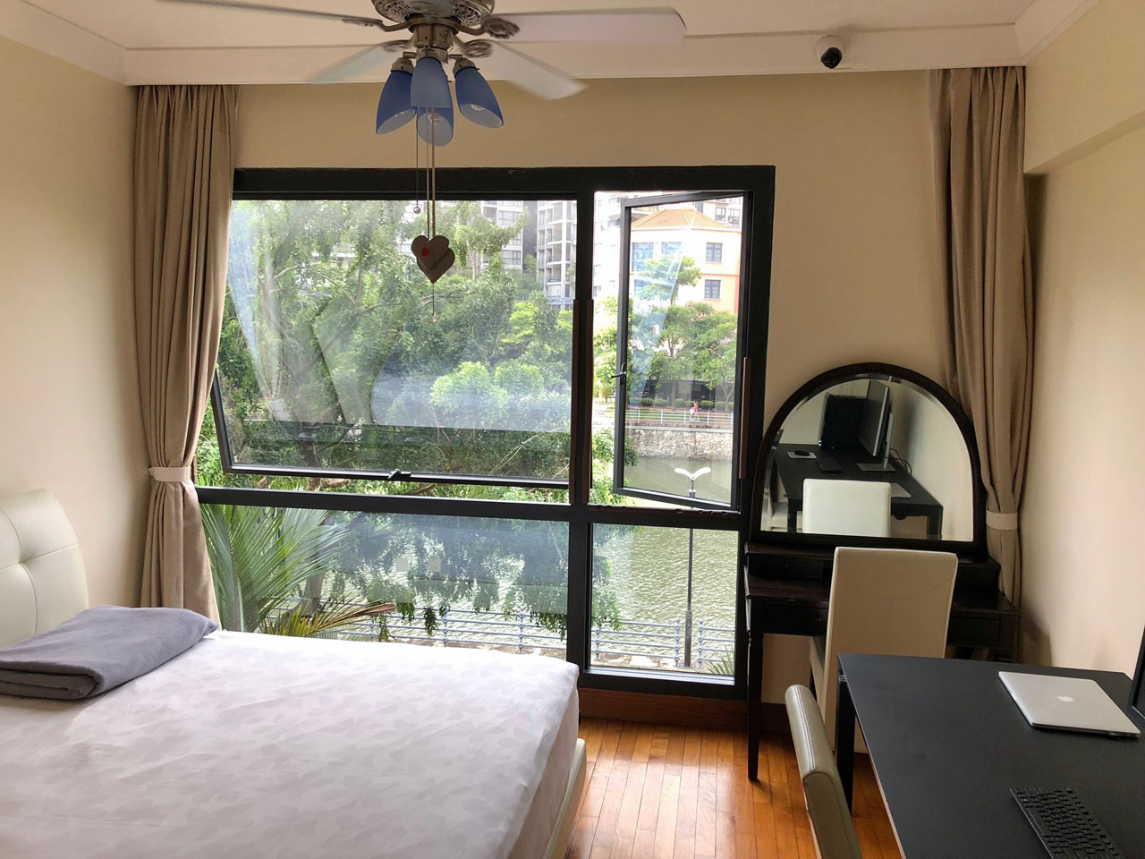 River Place 3 bdrm Apartment For Rent